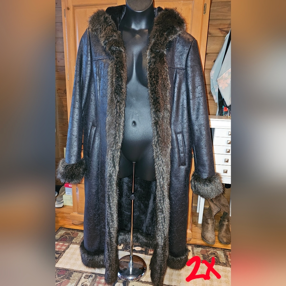Long Black Faux Fur Trim Coat 2X